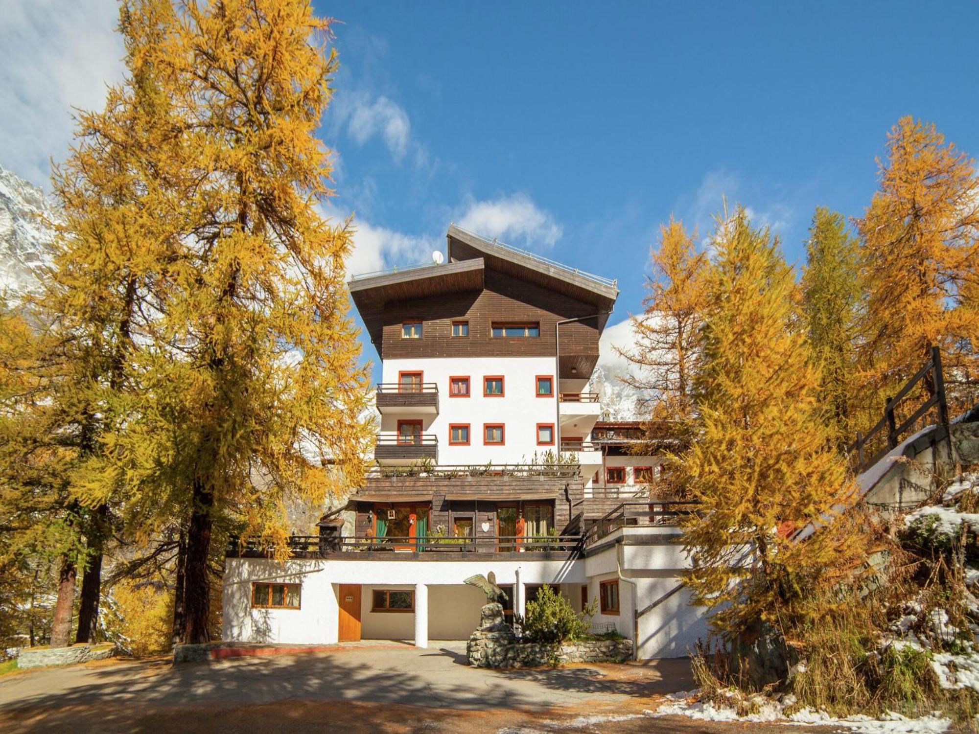 Contemporary Apartment In Breuil Cervinia Near Ski Area Экстерьер фото